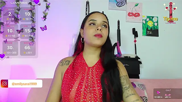 Snapshot of EmilyMeoww chatting on 03.19.25 EmilyMeoww online show from 03.19.25