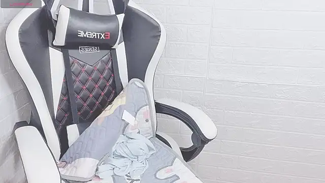 JessicaKale online show from 02.22.25