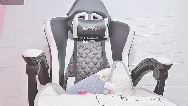 JessicaKale online show from 03.07.25