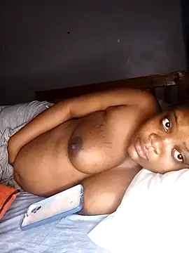 preettys56 online show from 10.17.25