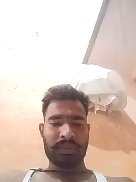 Snapshot of Jamesbonddeshi chatting on 09.28.25 Jamesbonddeshi online show from 09.28.25