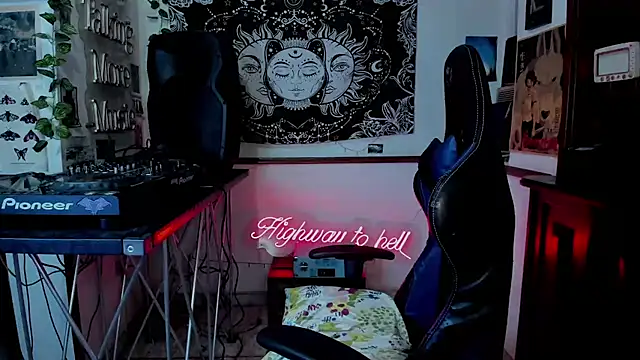 Demongirl6666 online show from 01.08.25