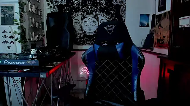 Demongirl6666 online show from 01.11.25