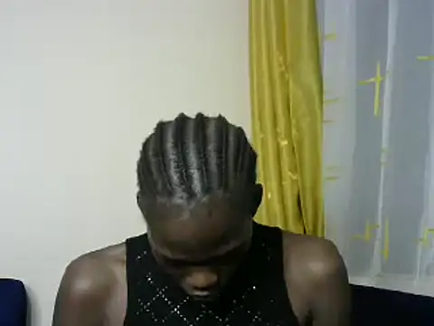Snapshot of Moniklavy chatting on 03.17.25 Moniklavy online show from 03.17.25