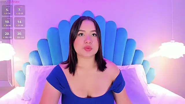 Snapshot of HannaKarson chatting on 02.25.25 HannaKarson online show from 02.25.25