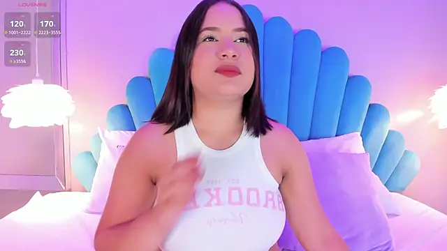 Snapshot of HannaKarson chatting on 03.01.25 HannaKarson online show from 03.01.25