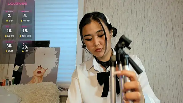 Snapshot of luna-catt chatting on 01.26.25 luna-catt online show from 01.26.25