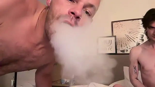 Snapshot of FrankieKentucky chatting on 11.12.25 FrankieKentucky online show from 11.12.25