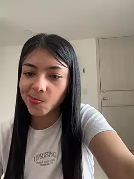 Snapshot of Liissa_cute_ chatting on 07.27.26 Liissa cute online show from 07.27.26
