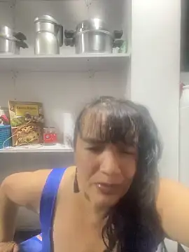 Snapshot of Sweeetness_Milf chatting on 10.25.25 Sweeetness Milf online show from 10.25.25