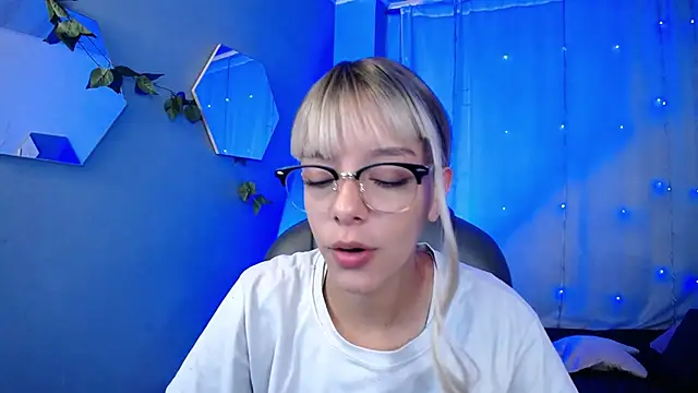 peyton golden1 online show from 11.12.25