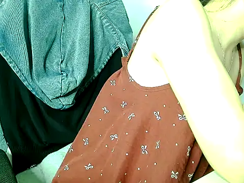 Yin-girl online show from 11.11.25