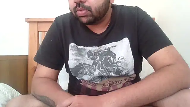 Snapshot of whoreboi98 chatting on 04.24.26 whoreboi98 online show from 04.24.26