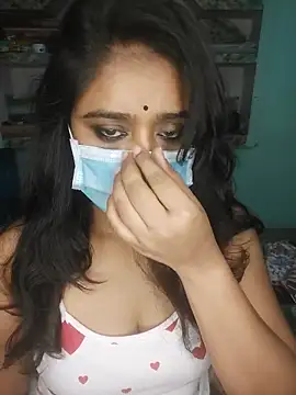 Snapshot of Dreamgirl1211 chatting on 10.14.25 Dreamgirl1211 online show from 10.14.25