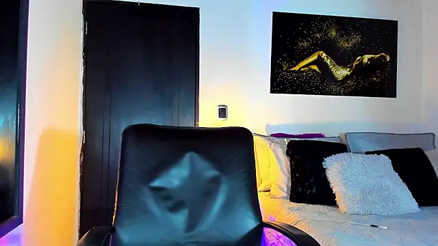 KimberlyBanks2 online show from 01.20.25