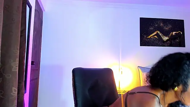 KimberlyBanks2 online show from 02.24.25