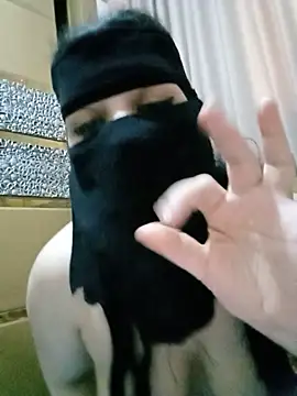 Snapshot of Naariman chatting on 02.02.25 Naariman online show from 02.02.25