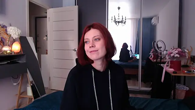 Snapshot of Your_Corvus chatting on 10.01.25 Your Corvus online show from 10.01.25