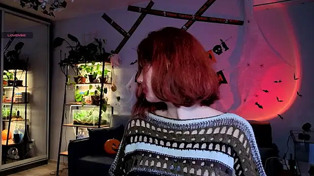 Snapshot of Your_Corvus chatting on 10.27.25 Your Corvus online show from 10.27.25