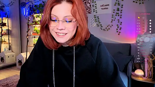 Snapshot of Your_Corvus chatting on 11.11.25 Your Corvus online show from 11.11.25