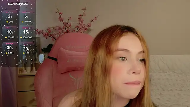 Snapshot of evangeli1na chatting on 07.23.26 evangeli1na online show from 07.23.26