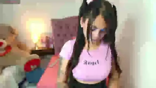 Snapshot of sofiasex99 chatting on 05.04.26 sofiasex99 online show from 05.04.26