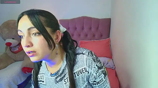 Snapshot of sofiasex99 chatting on 06.10.26 sofiasex99 online show from 06.10.26