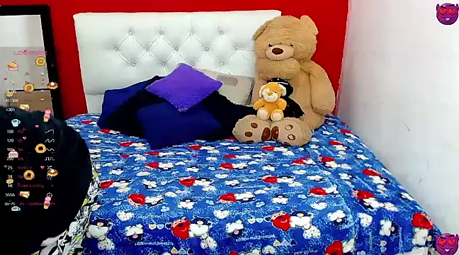 snopyy  online show from 01.06.25