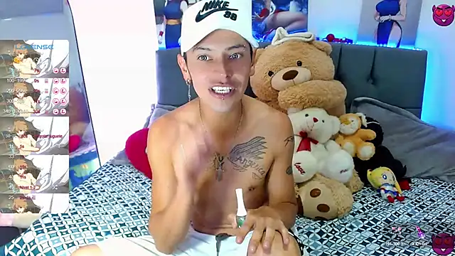  snopyy  online show from 02.22.25