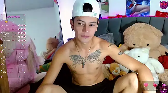 snopyy  online show from 02.28.25