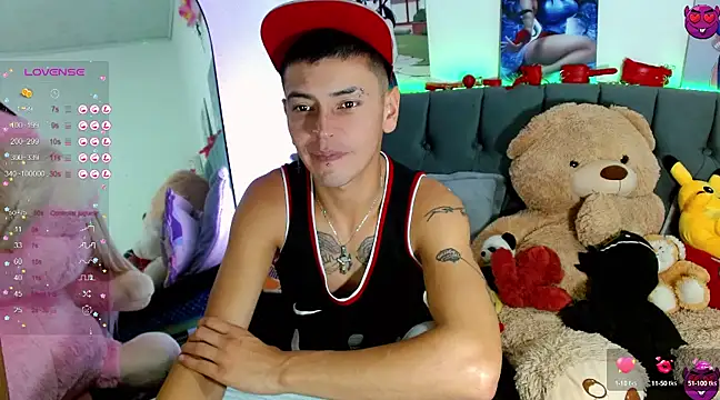  snopyy  online show from 03.06.25