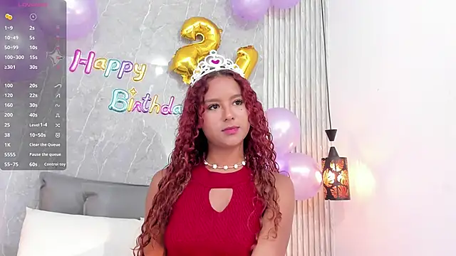 Sophiee Velvet online show from 02.17.25