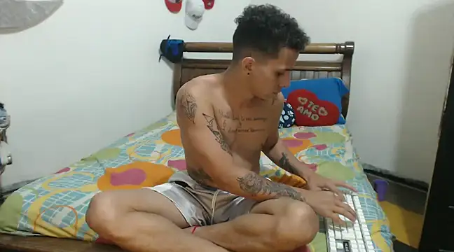 hot toy boy  online show from 01.15.25