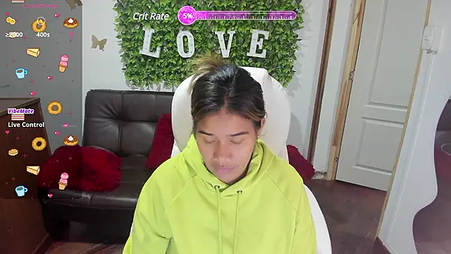 Snapshot of Enma__clark chatting on 12.03.24 Enma clark online show from 12.03.24