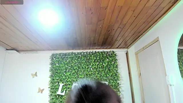 Snapshot of Enma__clark chatting on 12.15.24 Enma clark online show from 12.15.24