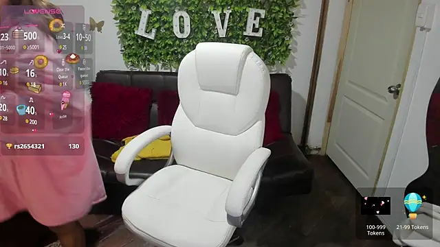 Snapshot of Enma__clark chatting on 01.18.25 Enma clark online show from 01.18.25