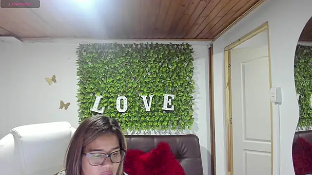 Snapshot of Enma__clark chatting on 02.03.25 Enma clark online show from 02.03.25