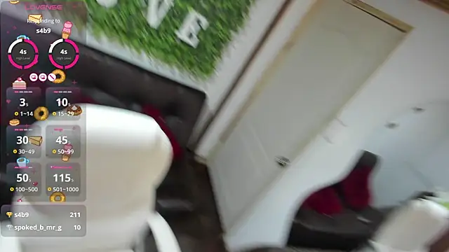 Snapshot of Enma__clark chatting on 02.05.25 Enma clark online show from 02.05.25