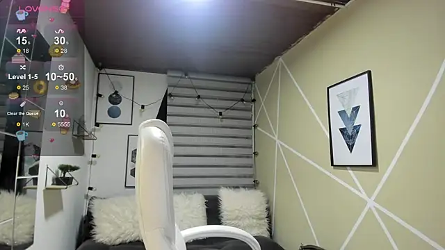 Snapshot of Enma__clark chatting on 09.29.25 Enma clark online show from 09.29.25