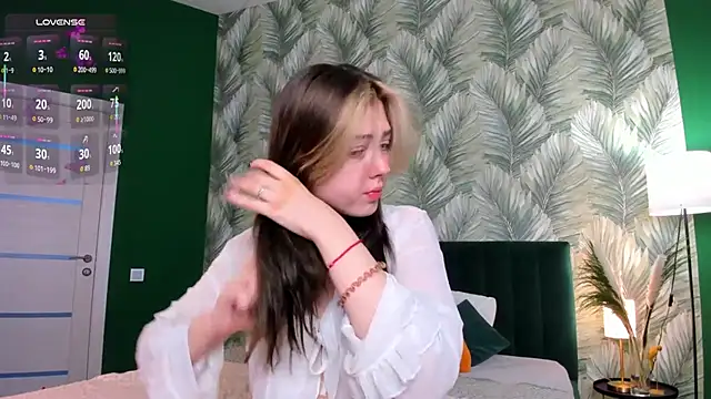 Vanessa Walters online show from 10.10.25