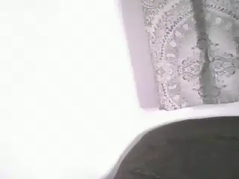 Snapshot of Mysticmariner chatting on 03.10.25 Mysticmariner online show from 03.10.25