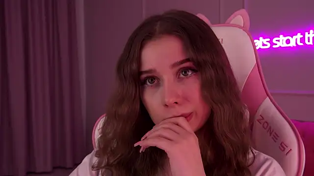 Snapshot of DianaVert chatting on 01.25.25 DianaVert online show from 01.25.25