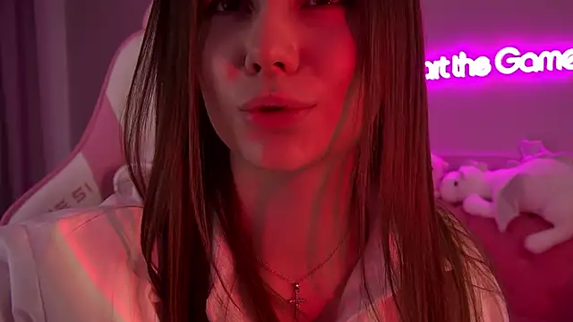 Snapshot of DianaVert chatting on 02.21.25 DianaVert online show from 02.21.25