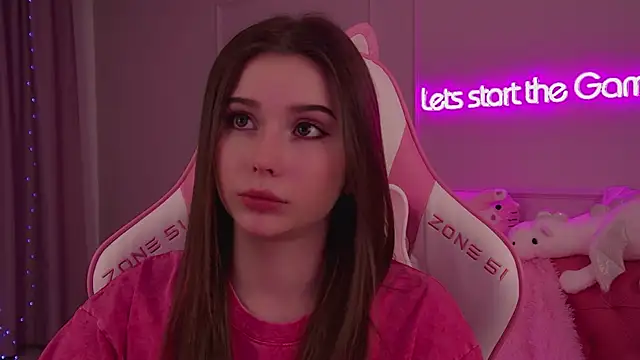 Snapshot of DianaVert chatting on 02.26.25 DianaVert online show from 02.26.25