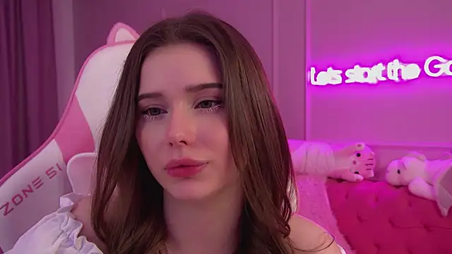 Snapshot of DianaVert chatting on 03.07.25 DianaVert online show from 03.07.25