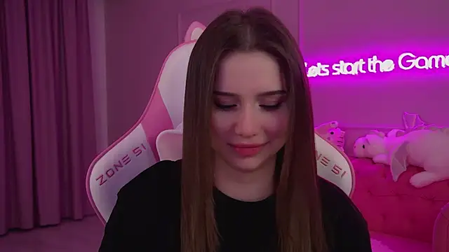 Snapshot of DianaVert chatting on 03.10.25 DianaVert online show from 03.10.25