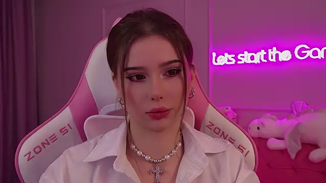 Snapshot of DianaVert chatting on 03.10.25 DianaVert online show from 03.10.25