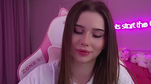 Snapshot of DianaVert chatting on 03.11.25 DianaVert online show from 03.11.25