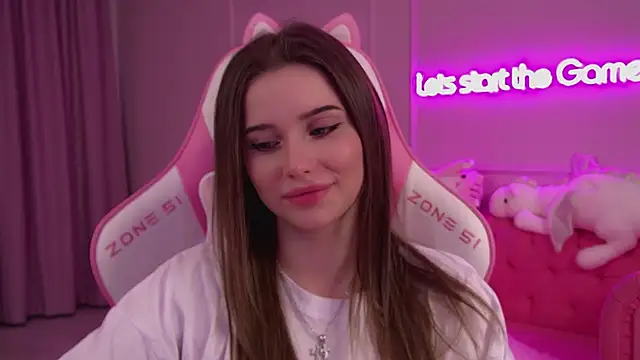 Snapshot of DianaVert chatting on 03.11.25 DianaVert online show from 03.11.25