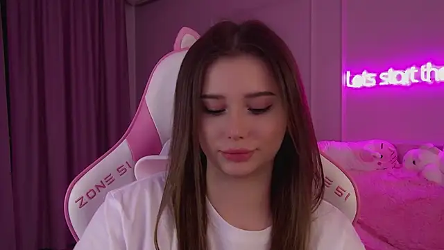 Snapshot of DianaVert chatting on 03.20.25 DianaVert online show from 03.20.25